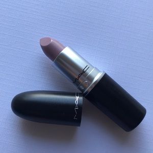 New Mac lipstick in Lazy Lullaby